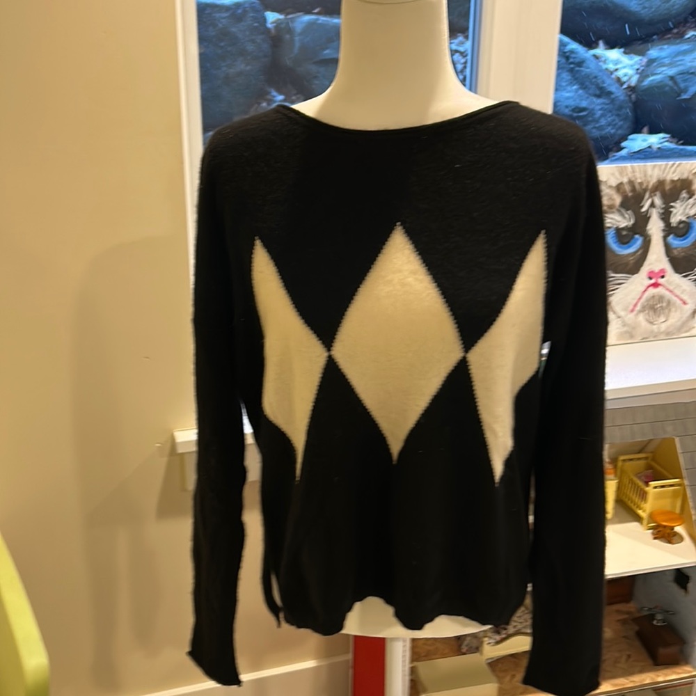 100% cashmere sweater